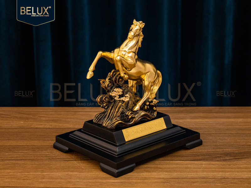 Tượng Ngựa phong thủy dát vàng 24k&nbsp;20×16.5x24cm